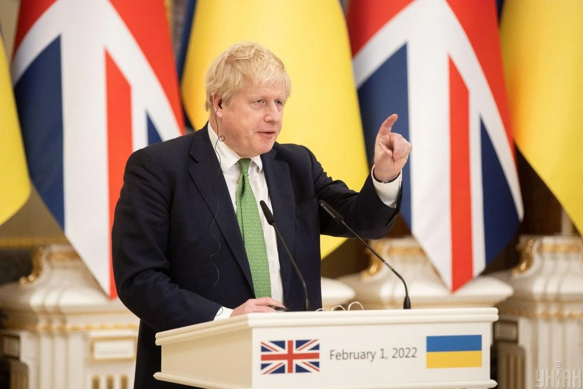 Борис Джонсон у потязі поблизу польського кордону під час удару РФ