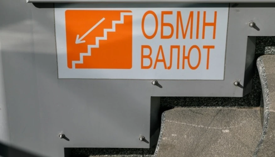 Долар США / Associated Press